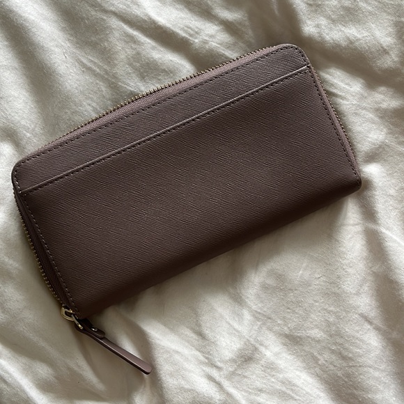 Kate Spade wallet - Picture 3 of 5